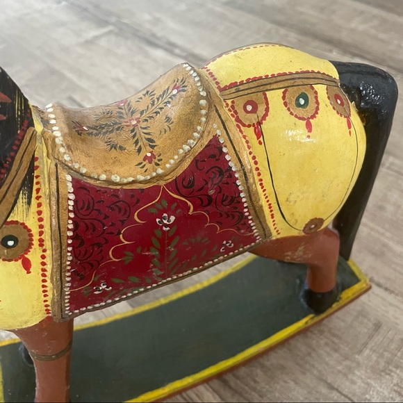 VINTAGE solid wood rocking horse decorative piece hand painted - Picture 7 of 13